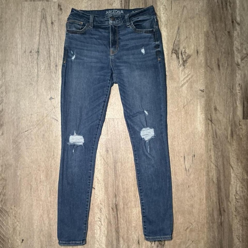 Arizona Jean Co Mid Rise Skinny Jeans Size 7 Blue Distressed Ripped Knee Stretch